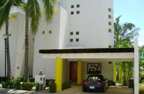 Playa Diamante Villa | Mayan Villa Xcaret beach access and private pool