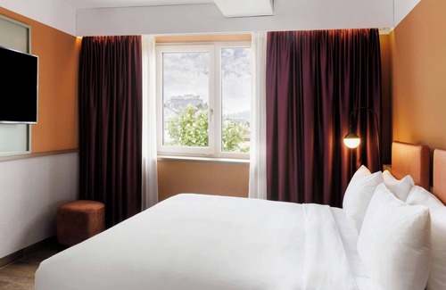 Elisabeth-Vorstadt Hotel | Mayburg Salzburg, A Tribute Portfolio Hotel