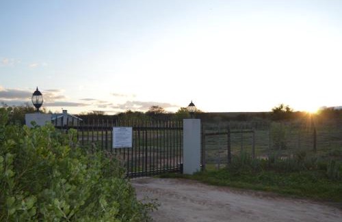 Oudtshoorn Apartment | Mayfair Farm Cottages