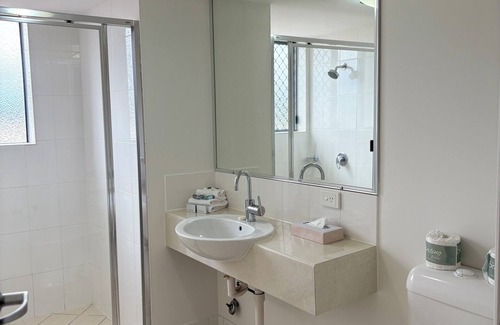 Emerald Hotel | Mayfair Motel Emerald