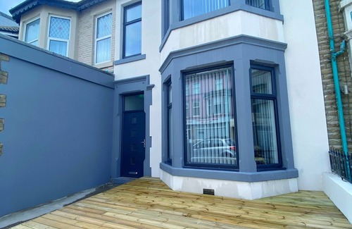 South Shore Apartment | Mayfair Suite Sasco Apartments