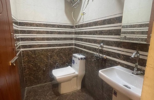 Dehradun House | Mayur Guest House by Hiddden Heaven