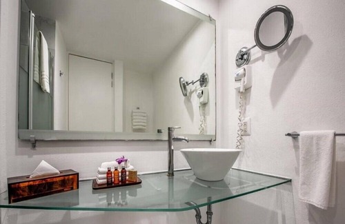 Marina Mazatlan Hotel | Mazatlan Peaceful Junior Suite with Terrace & Pool