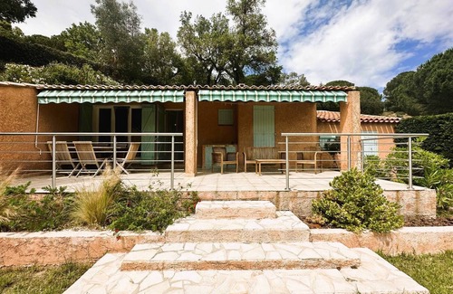 La Londe-les-Maures House | Mazet for 6 people with private pool in the Valcros domain in La Londe les Maures
