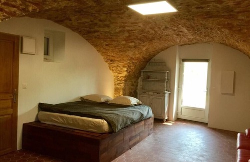 Bagnols-sur-Ceze Other | Mazet of the Perseids.