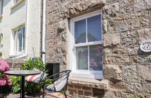 Chysauster House | Mazey Cottage