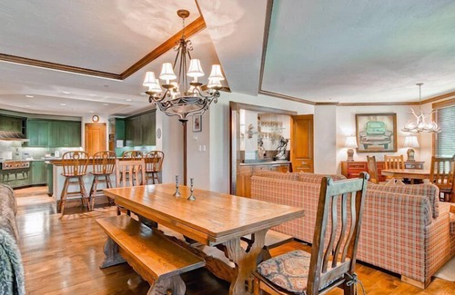 Highlands Townhomes Condo | McCoy Peak 101 - 4 Bedroom Residence