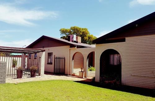 Kimberley House | Mckala Guesthouse