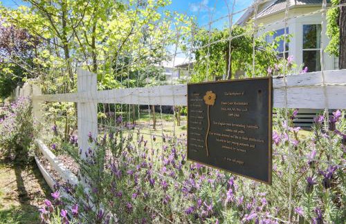 Beechworth House | McNamara House