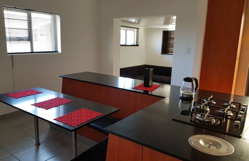 Bluewater Bay Bed & Breakfast | Me Casa Guest House