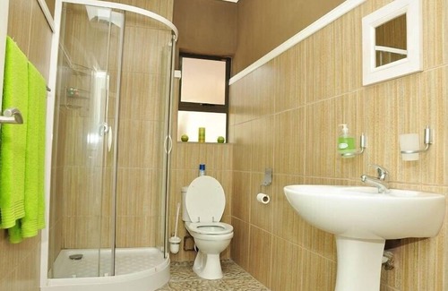 Bluewater Bay Bed & Breakfast | Me Casa Guest House