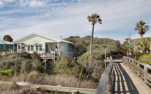 Folly Beach House | Me The Sea and Bobby McGee