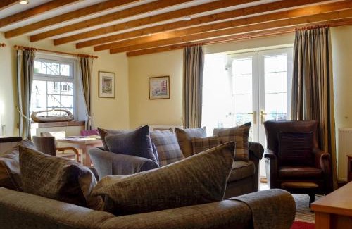 Llangeinor House | Meadow Croft