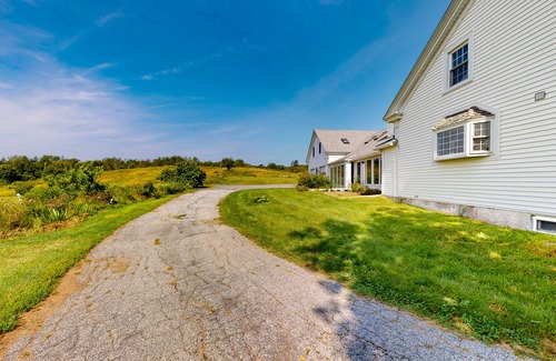 Sedgwick House | Meadow Farmhouse | Country home in Sedgwick on 6 acres, great for stargazing