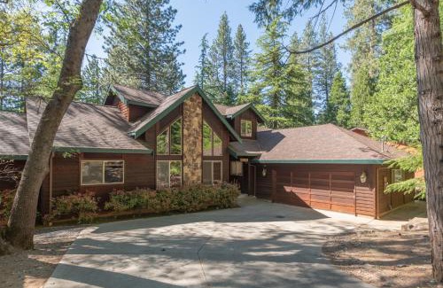 Arnold House | Meadow Greens