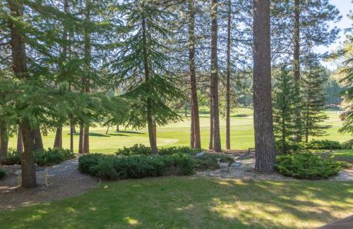 Arnold House | Meadow Greens