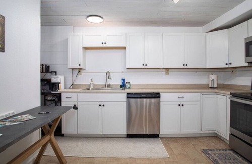 Badger House | Meadow Rue's Cozy Hideaway