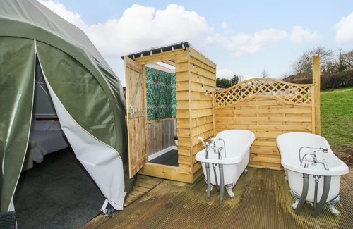 Llanymynech Cottage | Meadow View - Bryn-mawr Retreat