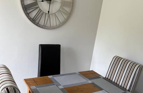 Alfreton House | Meadow View