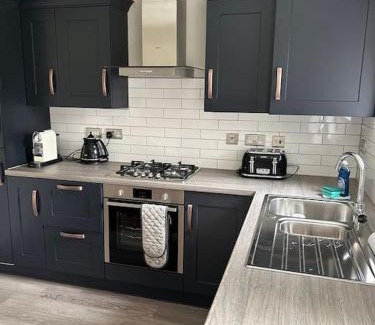 Alfreton House | Meadow View
