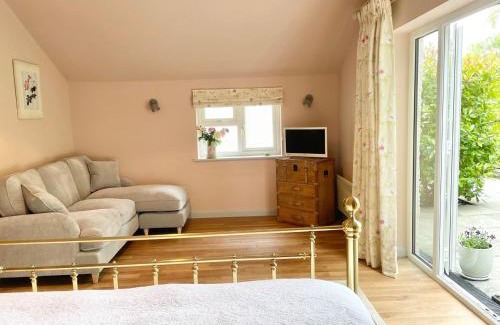 Mayfield House | Meadow View