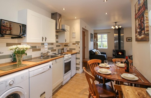 Mold Cottage | MEADOW VIEW, pet friendly, with open fire in Llanarmon-Yn-Ial