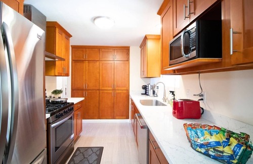 Meadowbrook House | Meadowbrook Oasis, 4BR Home, Great Location, Spacious, Stylish, Unforgettable!