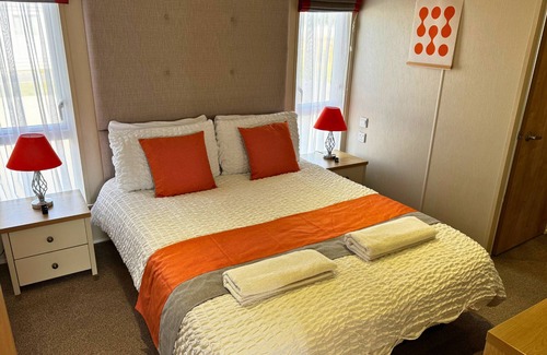 Skegness Cabin | Meadows 90 - Southview Holiday Park Skegness