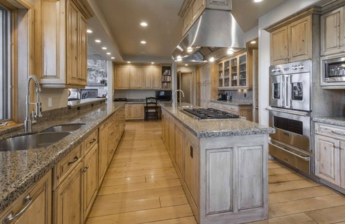 Park Meadows House | Meadows Mountain by AvantStay | Amazing Views | Pinball & Billiard Room