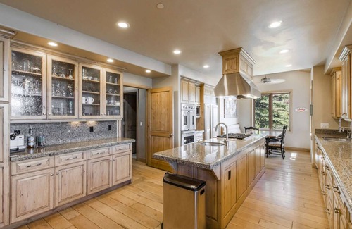 Park Meadows House | Meadows Mountain by AvantStay | Amazing Views | Pinball & Billiard Room