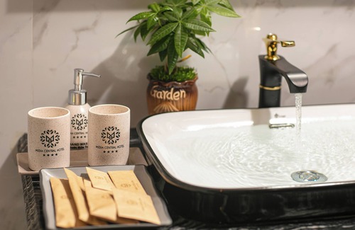 Hang Dao Hotel | Media Central Hotel & Spa