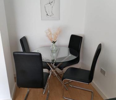 Salford Apartment | Media Stopzzz