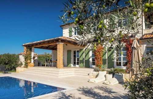 Kastelir-Labinci Villa | MEDITERANIAN VILLA SIROK WITH POOL AND SAUNA