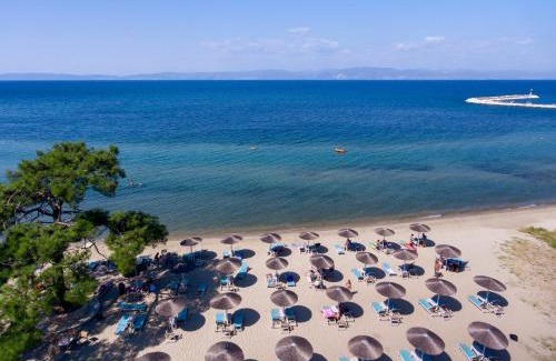 Skala Rachoniou Hotel | Mediterranean Beach Hotel