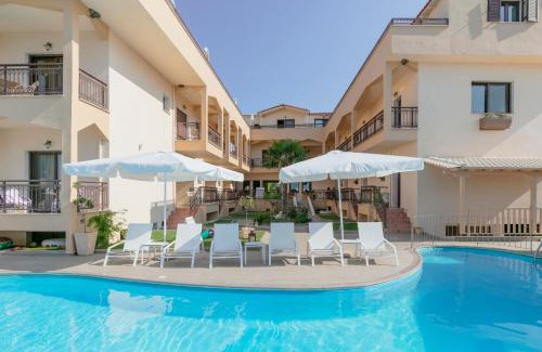 Skala Rachoniou Hotel | Mediterranean Beach Hotel