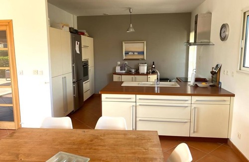 Ceyreste Villa | Mediterranean Villa 3 bedrooms 2 bathrooms, swimming pool and garden