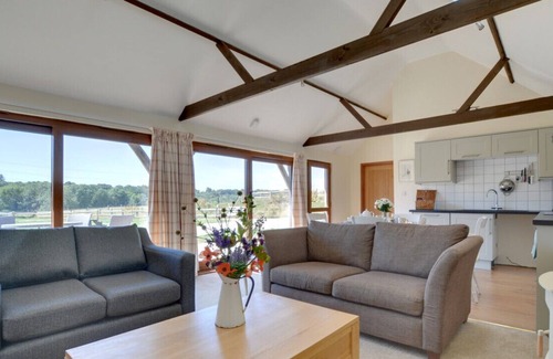 Beckley House | Medlars - Two Bedroom House, Sleeps 4