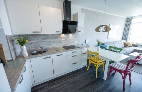 Dahme Apartment | Meerblick und Strandkorb Inklusive