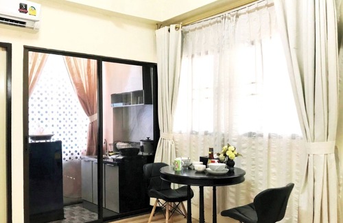 Wat Ket House | MeeTHan House