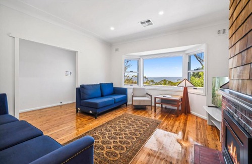 Katoomba House | Megalong Views