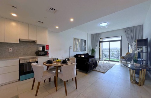 Umm Suqeim 3 Apartment | MegaLuxury Flat Resort w/Direct Burj Al Arab View