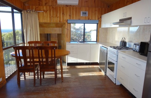 Wright Cabin | Melaleuca - Venus Bay, South Australia - Beautiful views, tranquil setting