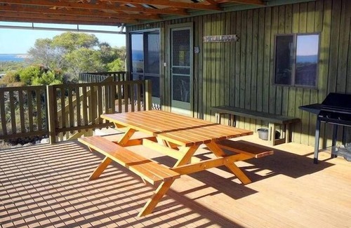 Wright Cabin | Melaleuca - Venus Bay, South Australia - Beautiful views, tranquil setting