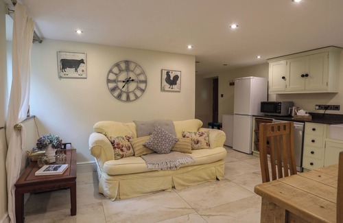 Menai Bridge House | Melin y Coed