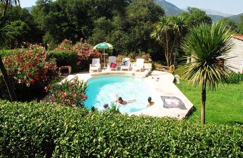 Sartene Villa | Melissa typical Corsican sheepfold in a quiet forest of cork oaks