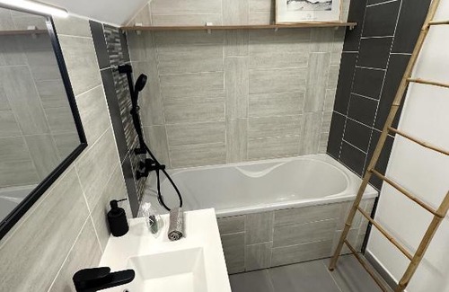 Saint-Paul Apartment | Melody