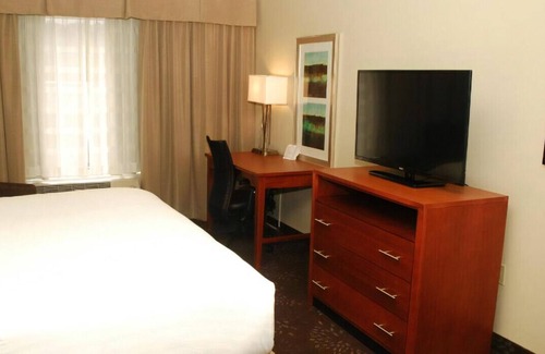 Irondale House | Memorable Stay Awaits You! Enjoy Free Breakfast