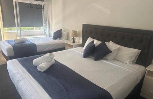 Parkes Hotel | Memphis Motor Inn