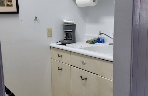 Mendocino Apartment | Mendocino Garden Studio #2, Full kitchen