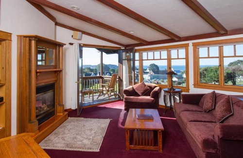 Mendocino Apartment | Mendocino View West